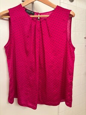 Jones New York Hot Pink Polka Dot Sleeveless Top Size 14 Romantic Office Classic